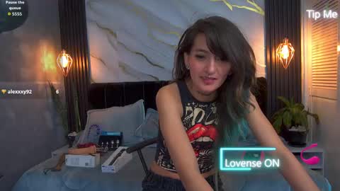 dark_dominika online show from May 15, 4:25 pm
