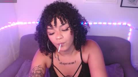 dark_flama online show from February 1, 12:52 am