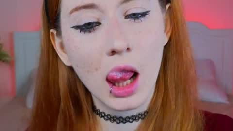 Lola online show from May 24, 2:19 am