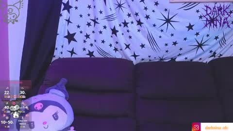 dark_nina__ online show from April 22, 3:35 am