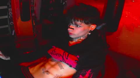   online show from November 10, 6:38 am