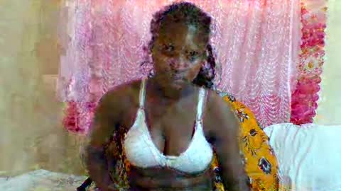 Snapshot of darknipples2 chatting on February 1, 10:15 am SHANICE online show from February 1, 10:15 am