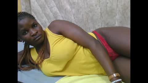 Snapshot of darknipples2 chatting on September 19, 2:48 am SHANICE online show from September 19, 2:48 am