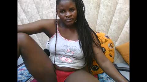 Snapshot of darknipples2 chatting on October 13, 9:33 am SHANICE online show from October 13, 9:33 am