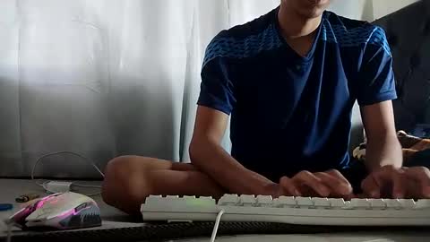 darkr_ider online show from April 13, 3:05 pm