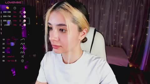 Belle online show from February 27, 10:11 am