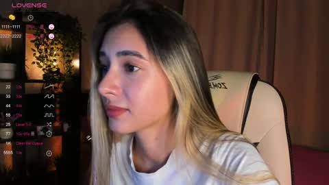 Belle online show from September 30, 5:18 am