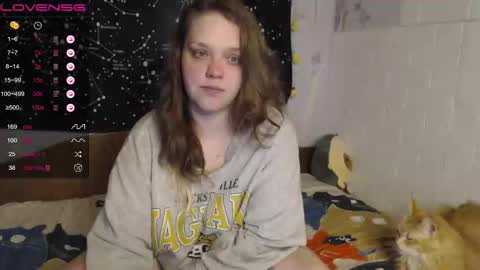 Snapshot of darling_tony18 chatting on October 31, 4:07 pm darling_tony18 online show from October 31, 4:07 pm