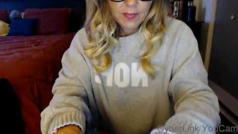 DarlingD online show from October 30, 12:39 pm