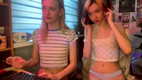 Snapshot of darlingdarinka chatting on February 9, 8:21 am D online show from February 9, 8:21 am