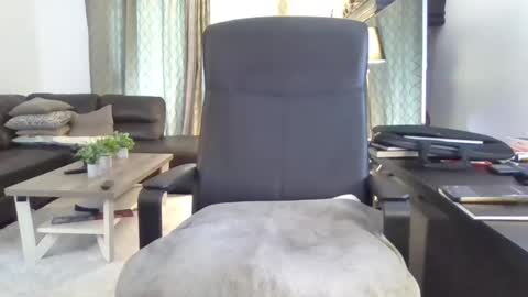 darryl43321 online show from October 20, 6:35 pm