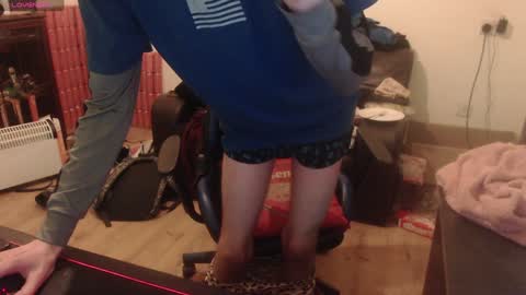 dave online show from December 2, 9:23 pm