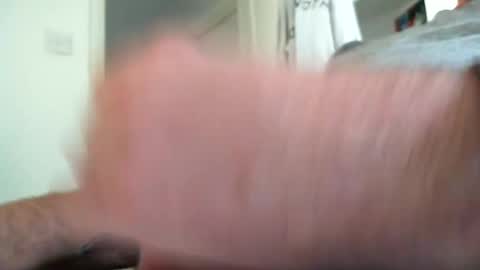 davesu12345 online show from December 6, 8:54 am