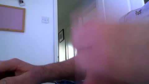 davesu12345 online show from February 7, 8:33 am