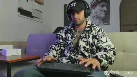 Snapshot of davevilboy chatting on September 23, 2:11 pm Daves online show from September 23, 2:11 pm