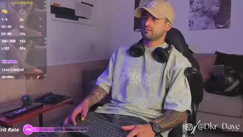 Snapshot of davevilboy chatting on October 5, 2:46 pm Daves online show from October 5, 2:46 pm