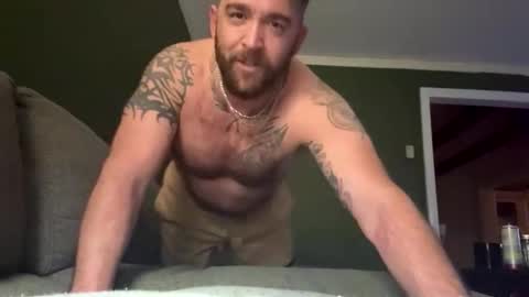 davezzie123456 online show from May 11, 1:34 am
