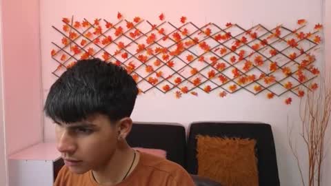 Snapshot of david_925_ chatting on October 15, 8:09 pm David online show from October 15, 8:09 pm