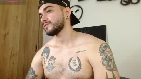 Twitter davidsanctum online show from April 13, 7:56 am