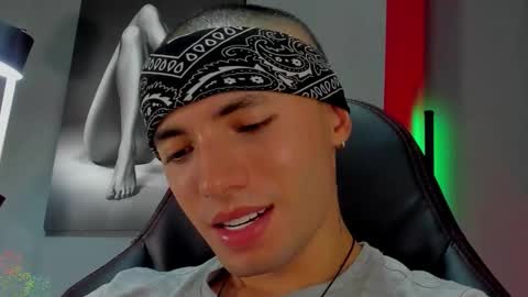 David Jons online show from November 8, 4:26 am