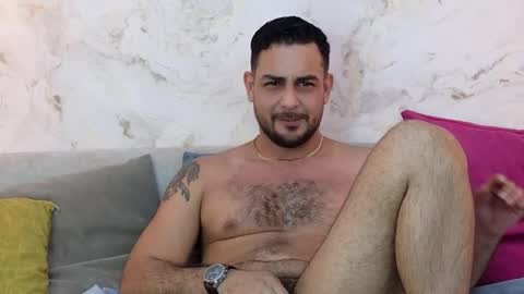 Snapshot of david_oliveira chatting on February 27, 9:18 am JF oliveira online show from February 27, 9:18 am