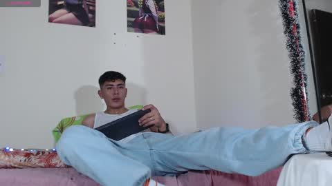 Snapshot of david_savage_ chatting on December 28, 6:50 pm david online show from December 28, 6:50 pm