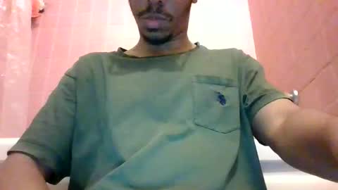 Snapshot of davidbigdick24 chatting on October 28, 10:44 pm David online show from October 28, 10:44 pm