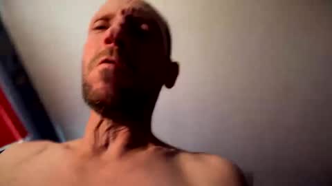 Snapshot of davidcav240 chatting on October 1, 5:56 pm davidcav240 online show from October 1, 5:56 pm