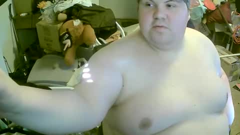 Snapshot of davidtheblowman chatting on October 26, 4:17 pm DavidTheBlowman online show from October 26, 4:17 pm