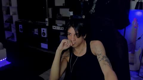 davis online show from August 3, 12:23 am
