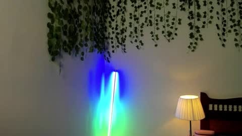 Snapshot of dayna_sunset chatting on October 12, 2:09 pm dayna_sunset online show from October 12, 2:09 pm