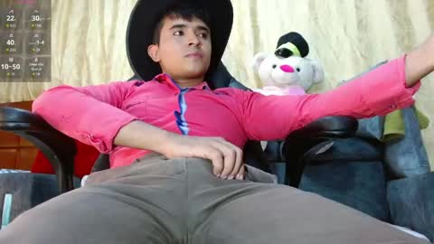 dayro_dduran online show from April 18, 8:53 pm