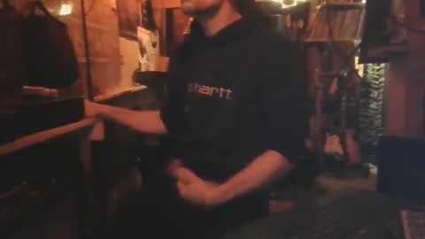 daze592268 online show from January 19, 9:08 am