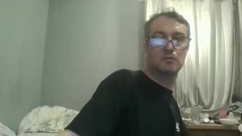 Dazzill online show from March 18, 7:09 pm