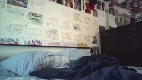 dbeamon92 online show from April 8, 2:09 pm