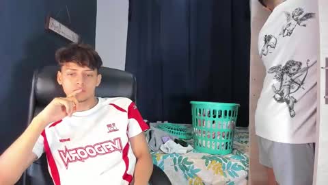 Snapshot of dcollins_ chatting on October 16, 3:06 am dcollins_ online show from October 16, 3:06 am