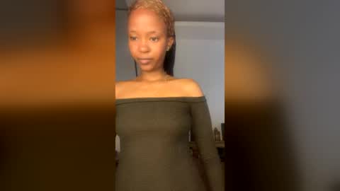 de_maskedcouple online show from June 19, 2:01 pm