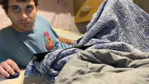 deafguyproud69 online show from June 19, 2:01 pm