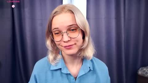 Snapshot of deannmaslen chatting on October 13, 5:31 am Charlie 18yo online show from October 13, 5:31 am