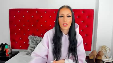 Jasmine online show from November 7, 9:01 am