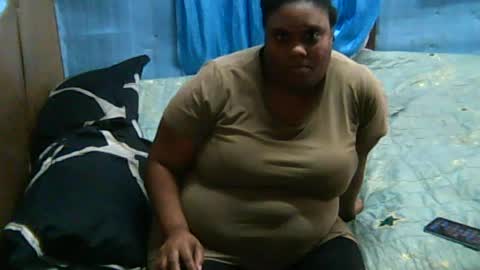 dearvriesbertha online show from July 8, 11:13 am