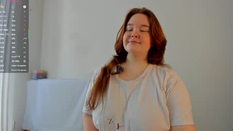 DeboraDebbieDee online show from June 17, 5:45 am