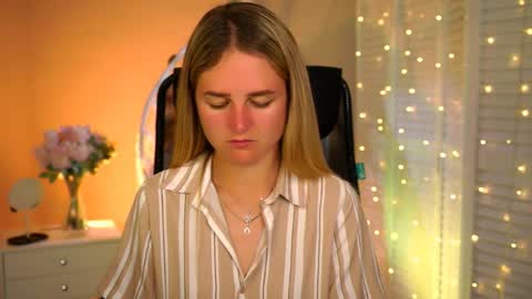 Debora online show from May 31, 5:50 am