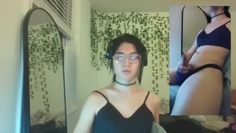Snapshot of deciduousdoll chatting on October 26, 6:03 am deciduousdoll online show from October 26, 6:03 am