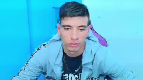 Snapshot of deiby_baby chatting on February 20, 3:34 am DEIBY online show from February 20, 3:34 am