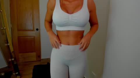 deisymadrid online show from January 20, 5:59 pm