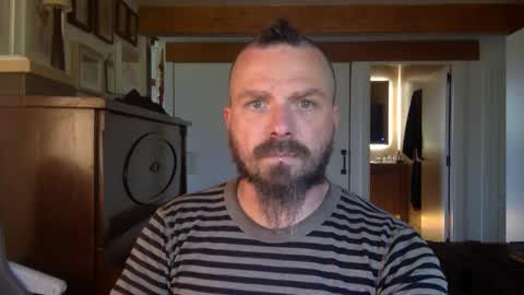 Hermes online show from April 18, 11:45 am