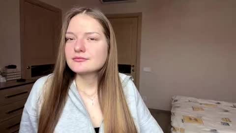 Mila online show from February 15, 9:19 am