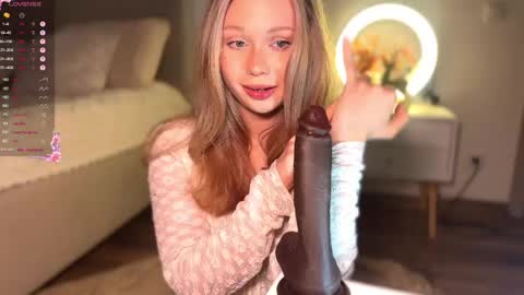 Dia online show from April 13, 11:53 pm