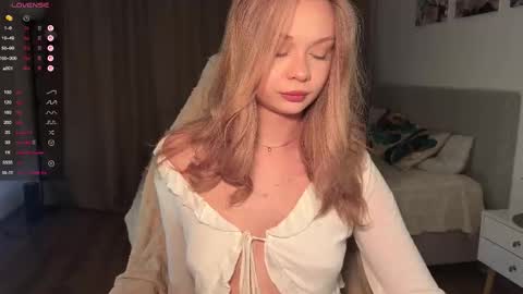 Dia online show from November 20, 7:11 pm